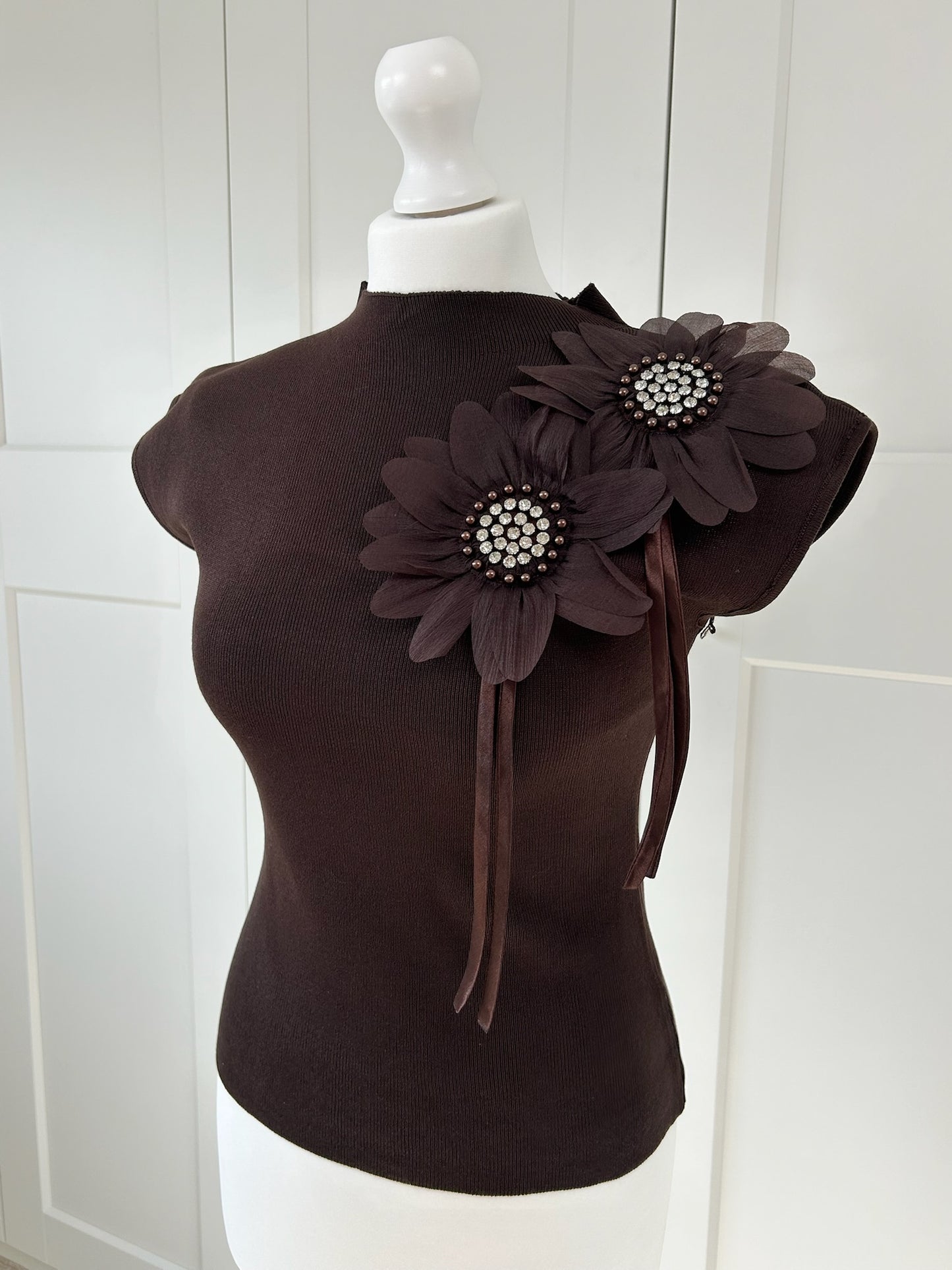 Embelished Flower Fine Knit