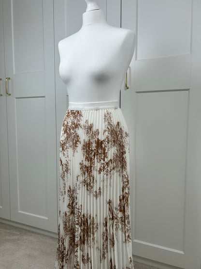 Pleated Skirt