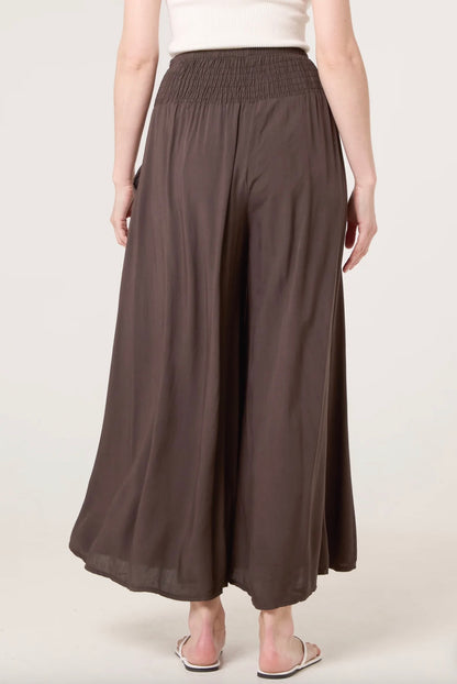 Cropped flowy trousers